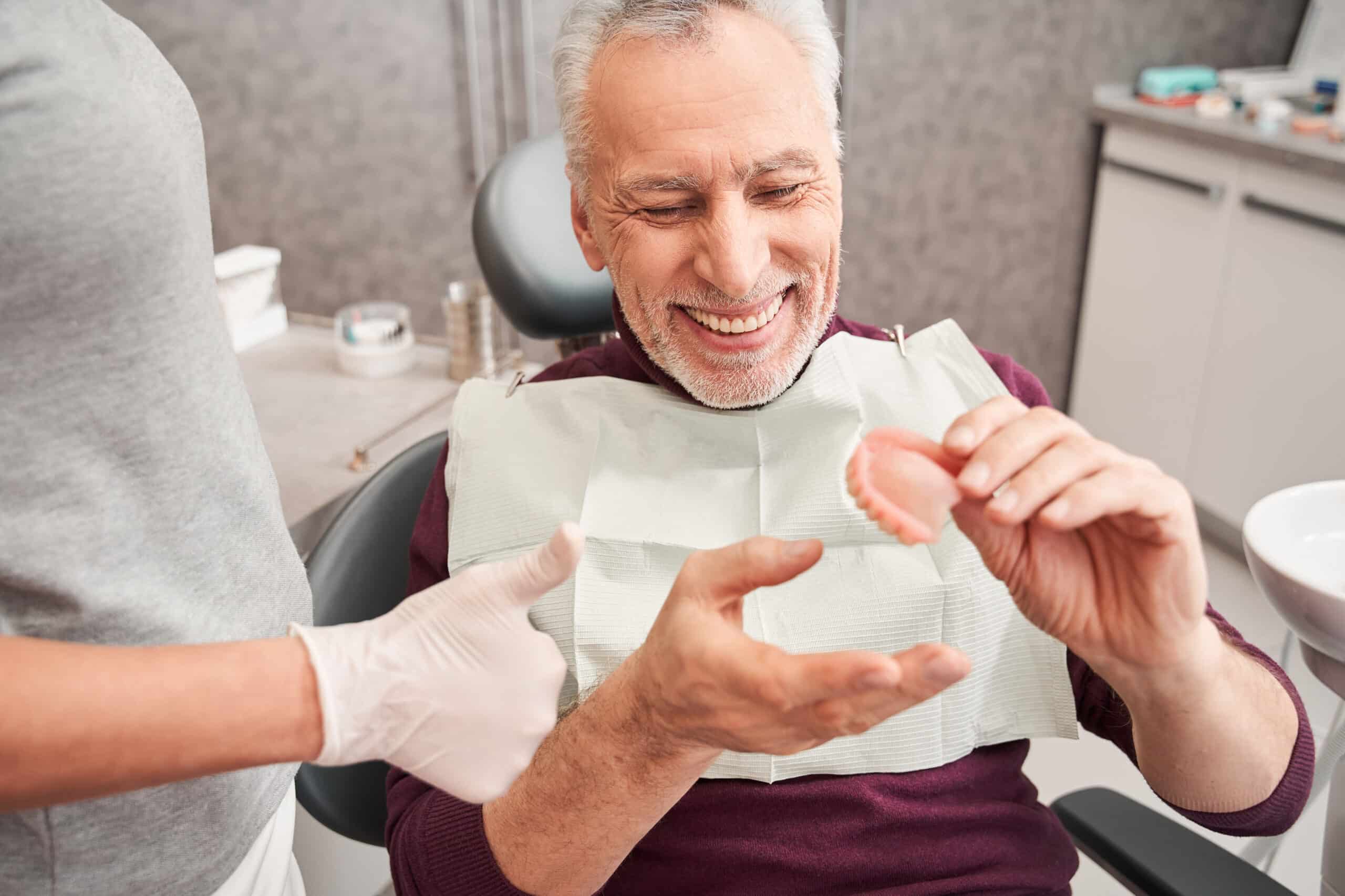 How to Choose the Right Dentures in Cincinnati, OH Factors to Consider